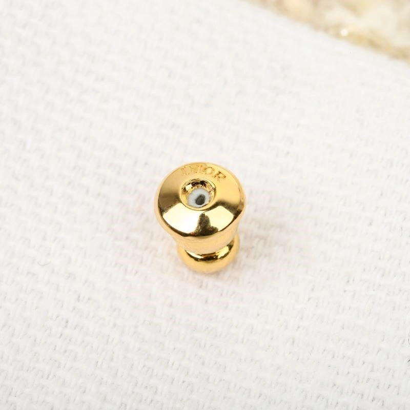 Bold Christian Dior Earrings 233928