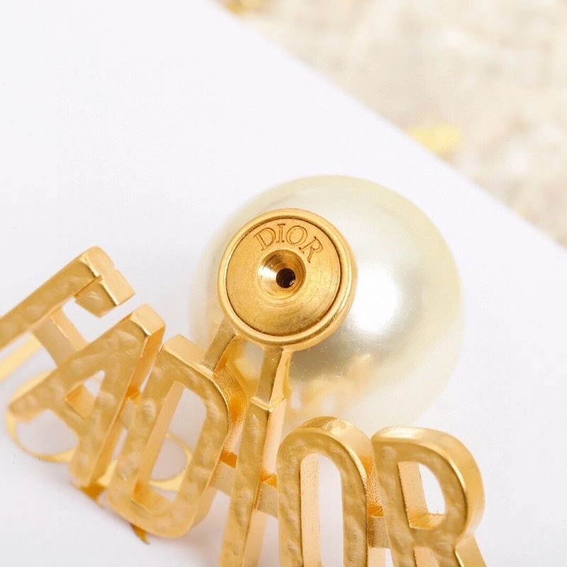 Classic Christian Dior Earrings 233964