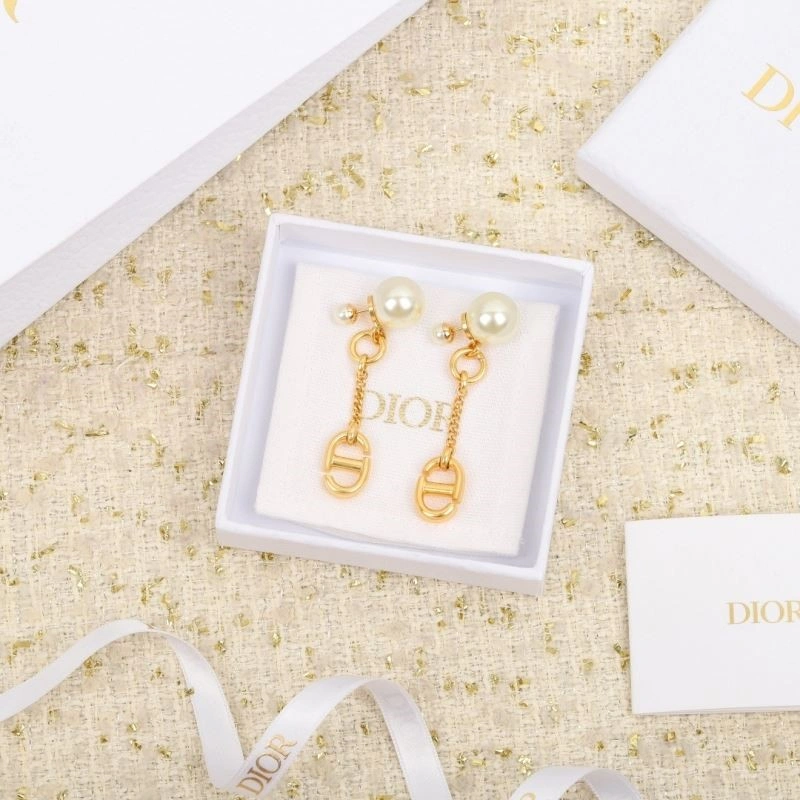 SunProtective Christian Dior Earrings 233927