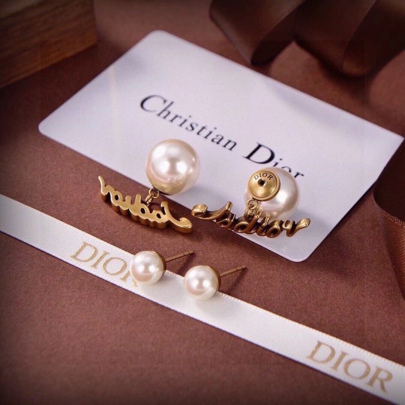 Christian Dior Earrings Soft 233941