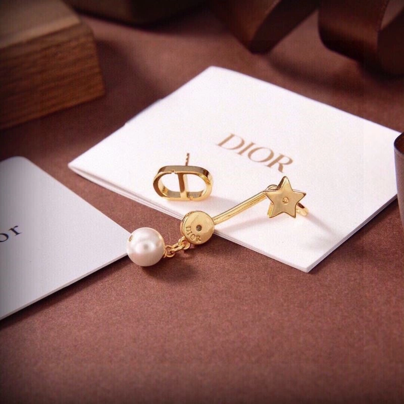 Christian Dior Earrings Unique 233906