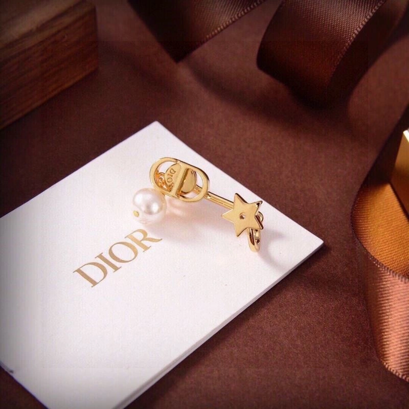Christian Dior Earrings Unique 233906