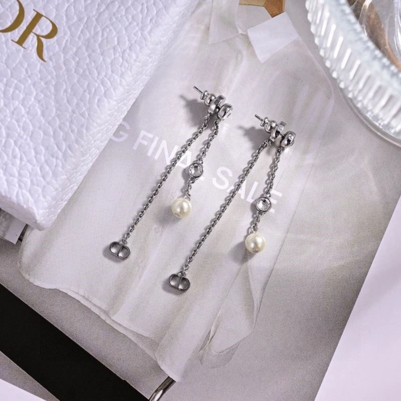 Christian Dior Earrings Breathable 233947