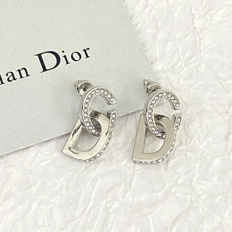 Trendsetting Christian Dior Earrings 233881