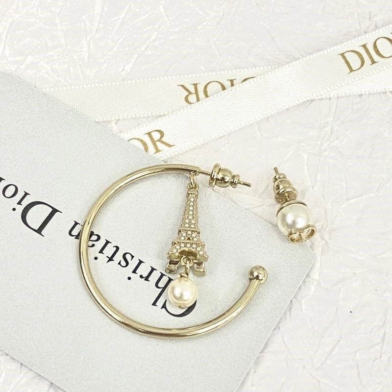 Classic Christian Dior Earrings 233885