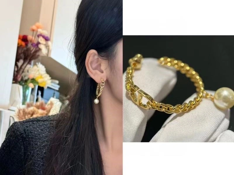 Christian Dior Earrings GoAnywhere 233873