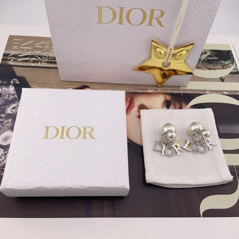 Bold Christian Dior Earrings 233871
