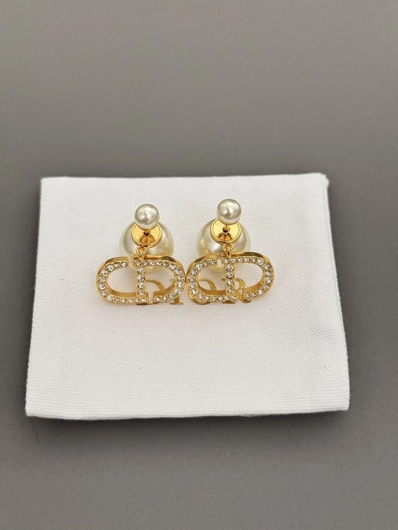 Christian Dior Earrings Versatile 233862