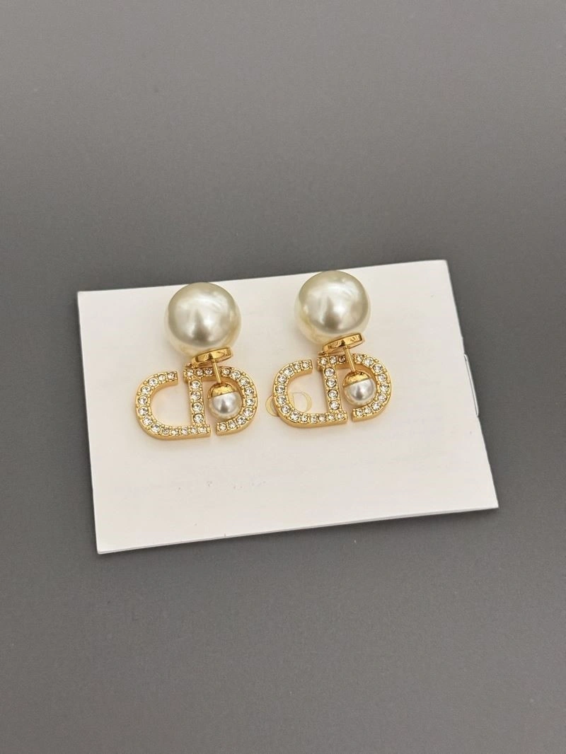 Christian Dior Earrings Versatile 233862