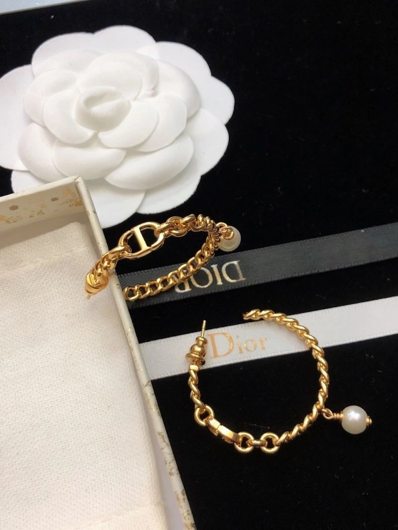 ComfortFit Christian Dior Earrings 233848