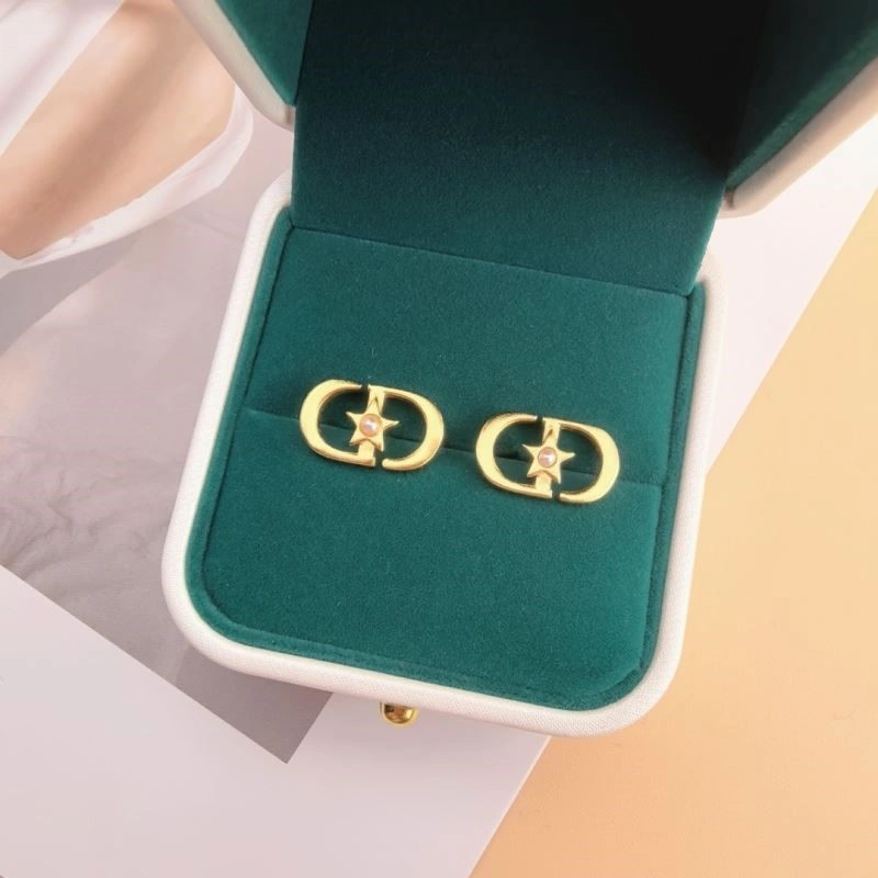 Chic Christian Dior Earrings 233853