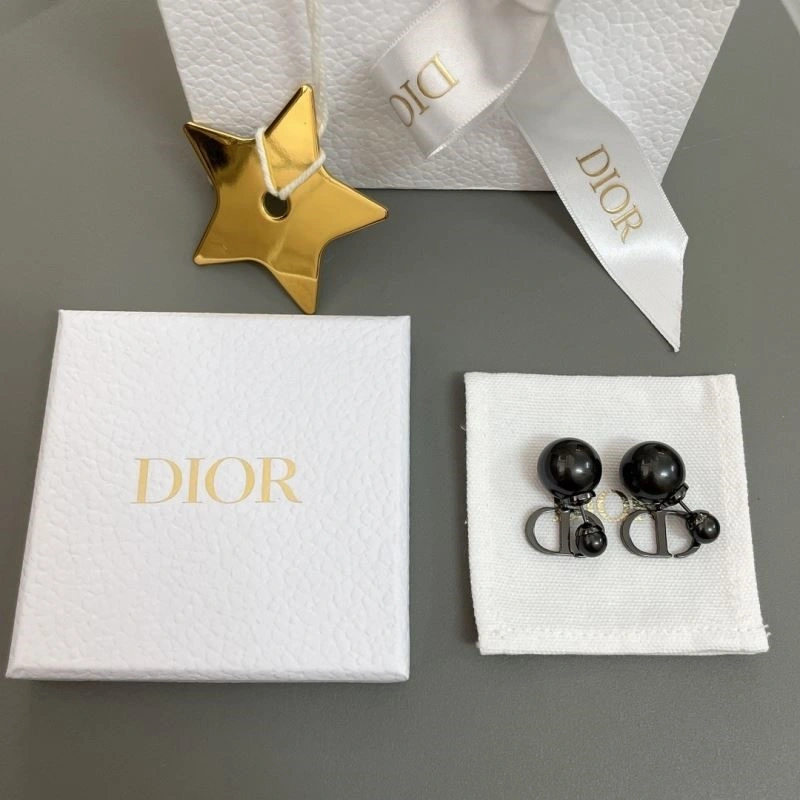 Christian Dior Earrings Youthful 233833