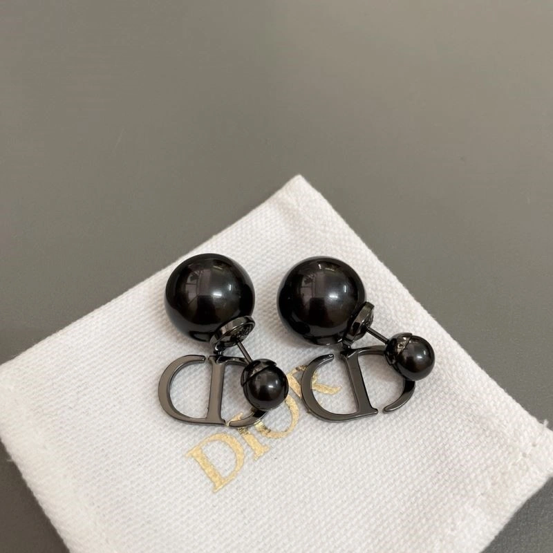 Christian Dior Earrings Youthful 233833