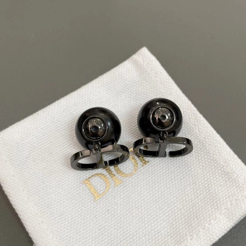 Christian Dior Earrings Youthful 233833