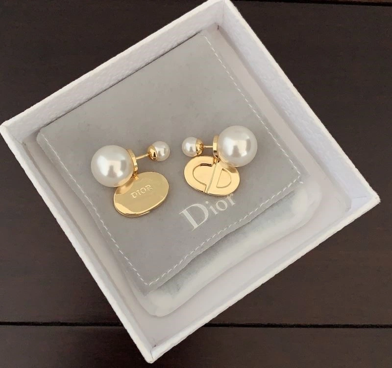 Christian Dior Earrings Durable 233836