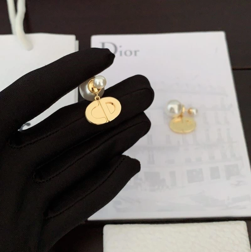 Christian Dior Earrings Durable 233836