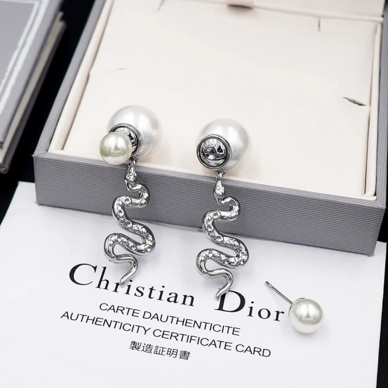 Christian Dior Earrings MoistureWicking 233828