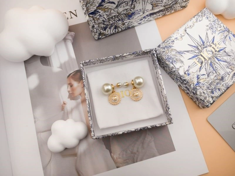 Christian Dior Earrings TechFriendly 233667