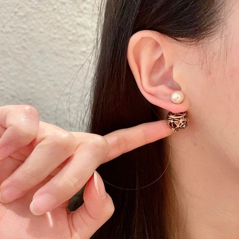 Christian Dior Earrings Popular 233630