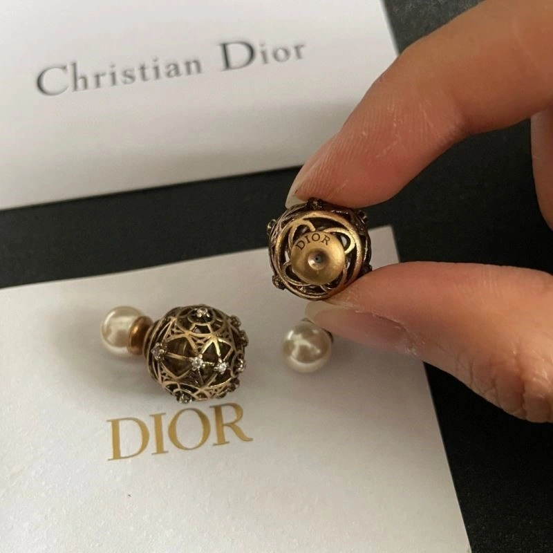 Christian Dior Earrings Popular 233630