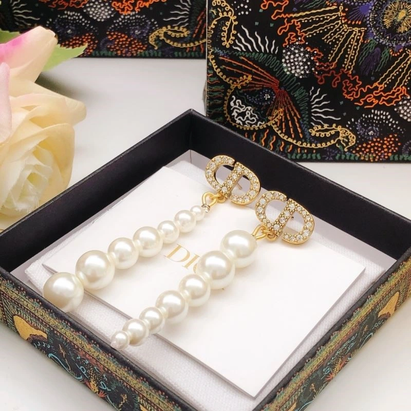 Christian Dior Earrings Snug 233614