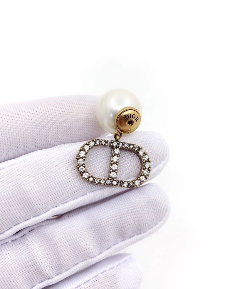 GoAnywhere Christian Dior Earrings 233581