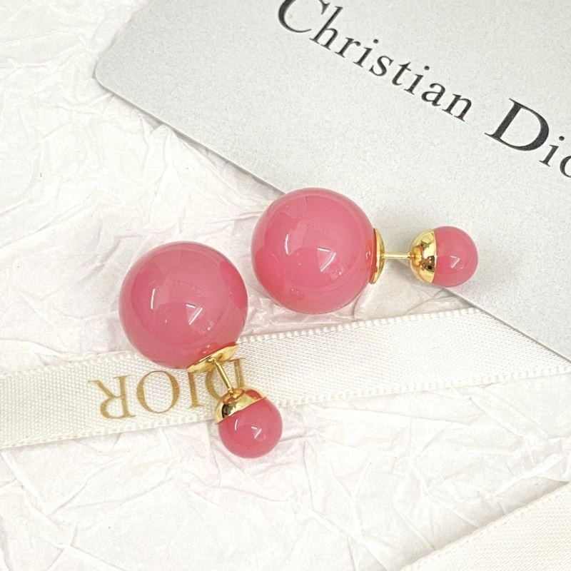Tailored Christian Dior Earrings 233578