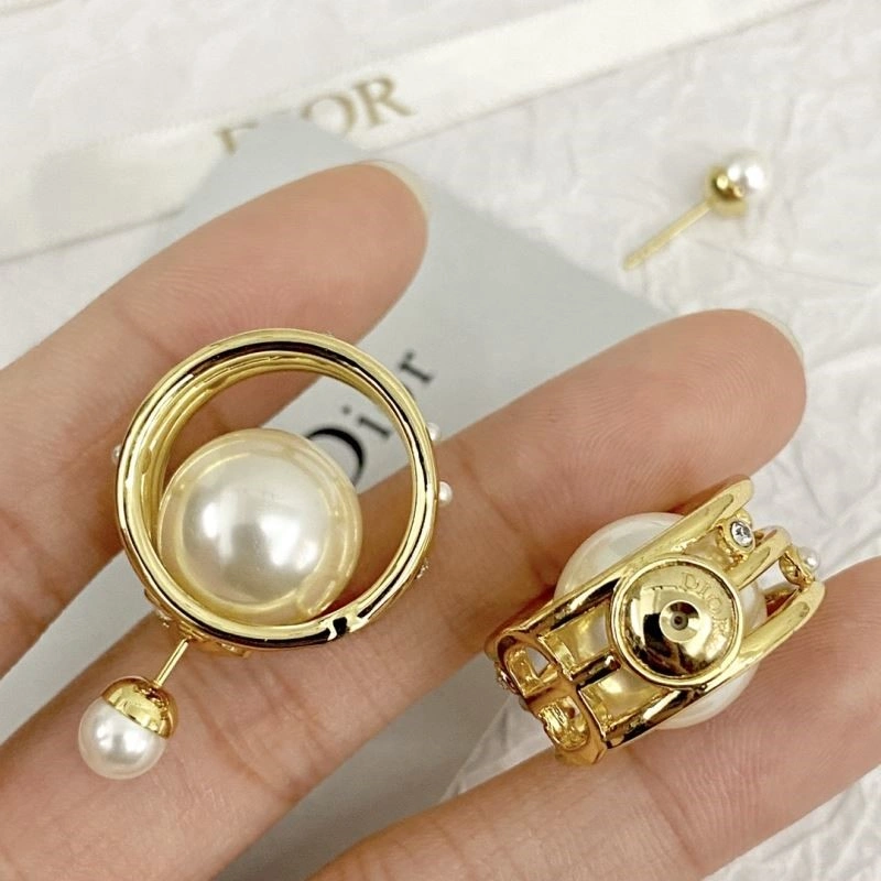 Christian Dior Earrings UrbanStyle 233574