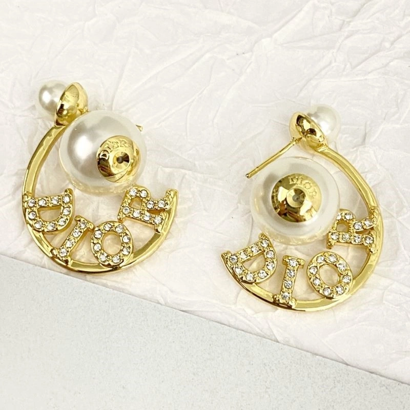 Refined Christian Dior Earrings 233626