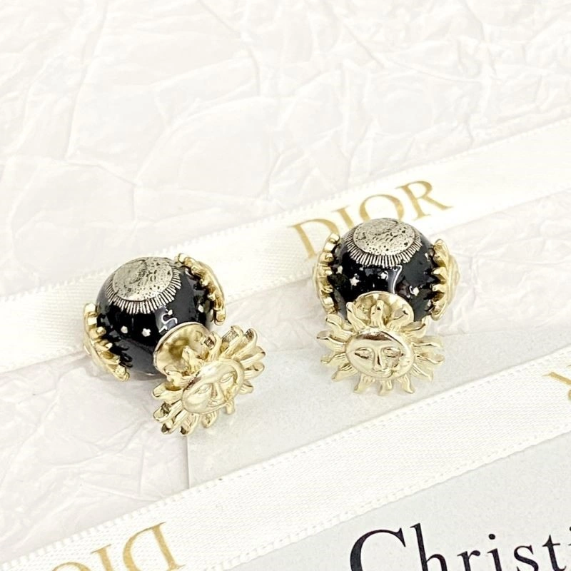 Christian Dior Earrings MultiPurpose 233566