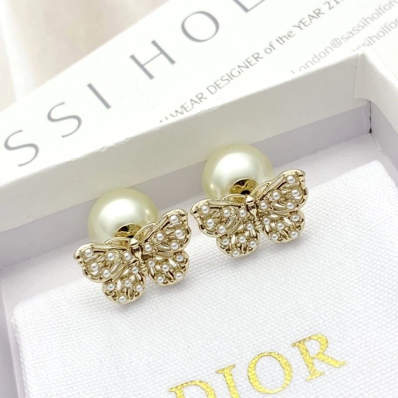 Christian Dior Earrings Attractive 233580