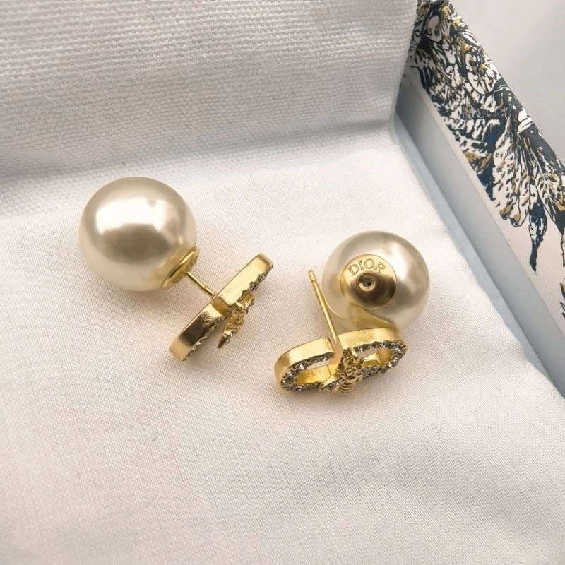 Christian Dior Earrings EasyMatch 233545
