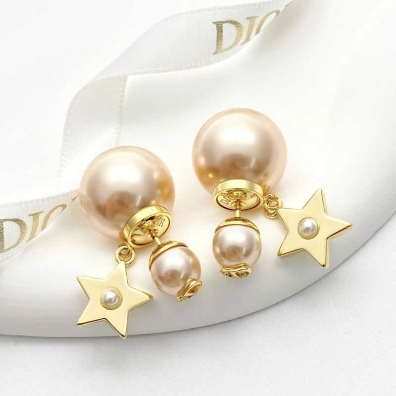 Timeless Christian Dior Earrings 233535