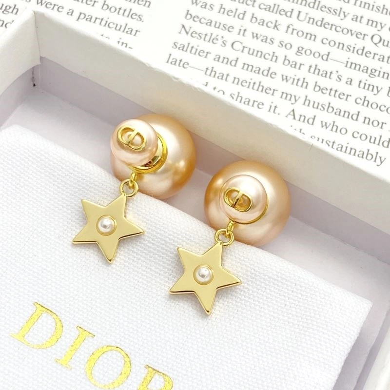 Timeless Christian Dior Earrings 233535