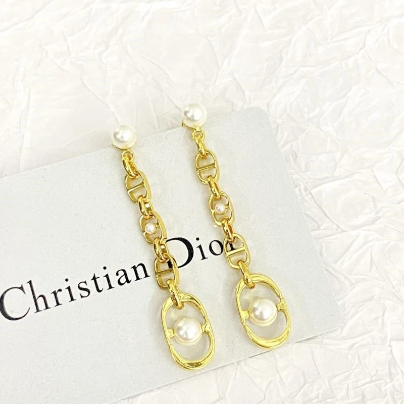 Attractive Christian Dior Earrings 233538