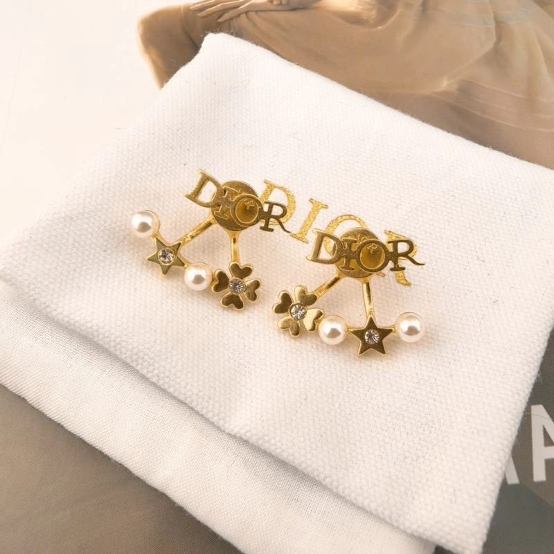 Resilient Christian Dior Earrings 233548