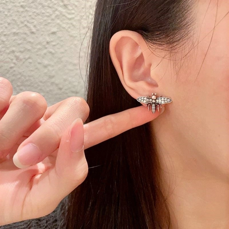 Sporty Christian Dior Earrings 233544