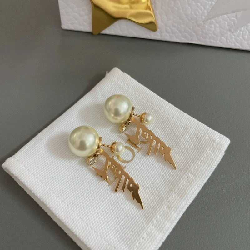 Christian Dior Earrings HighQuality 233550