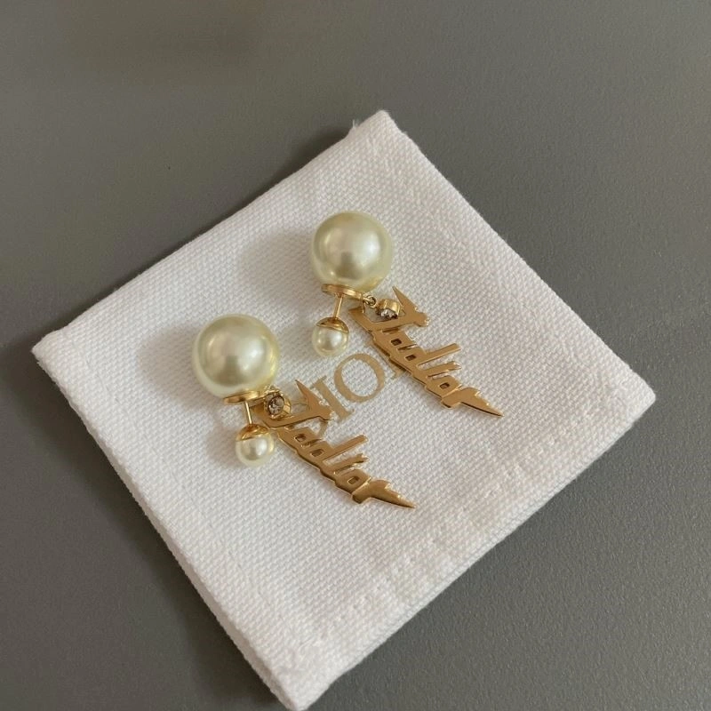 Christian Dior Earrings HighQuality 233550