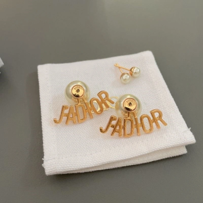 Christian Dior Earrings Soft 233572
