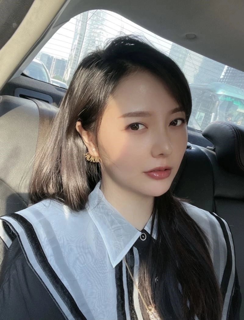 Christian Dior Earrings Soft 233572