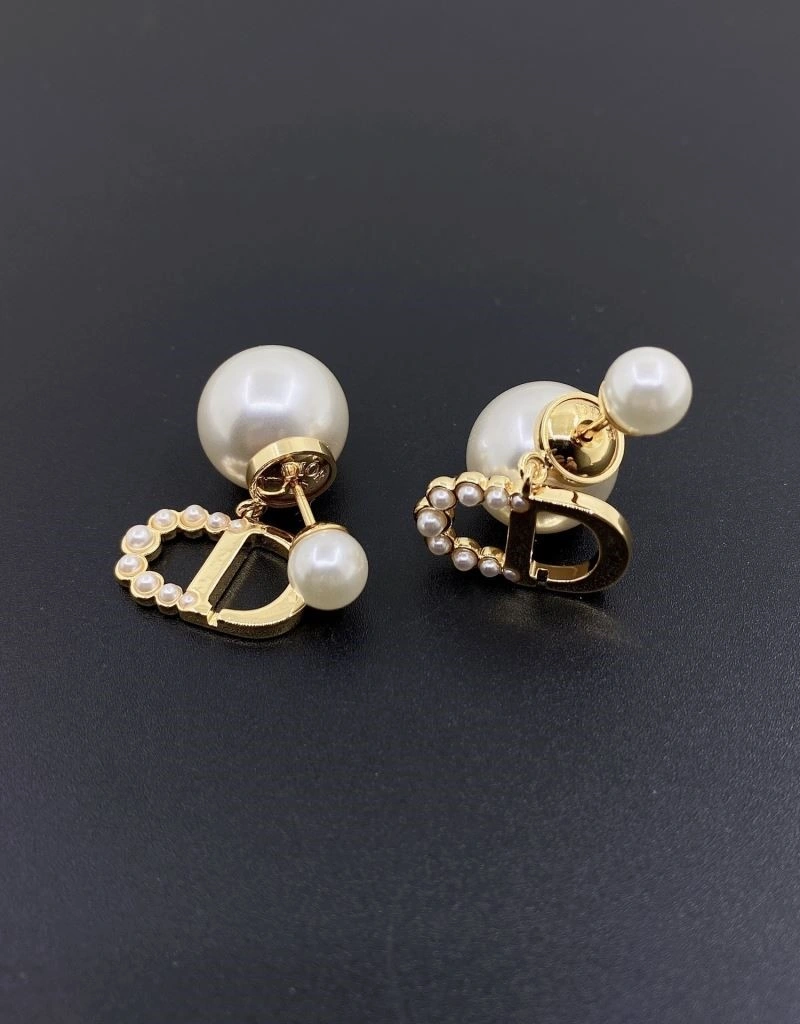 Christian Dior Earrings Modern 233530