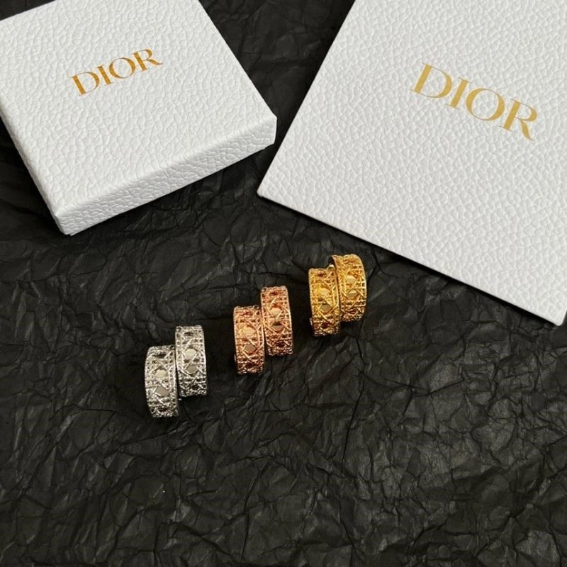Christian Dior Earrings Minimalist 233506