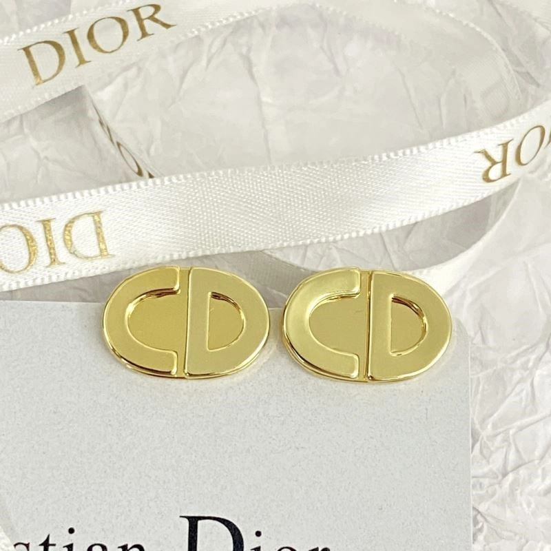 Comfortable Christian Dior Earrings 233577