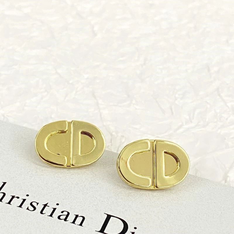 Comfortable Christian Dior Earrings 233577