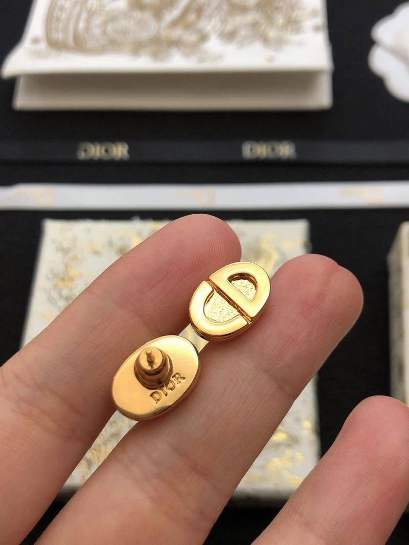 Christian Dior Earrings Effortless 233524