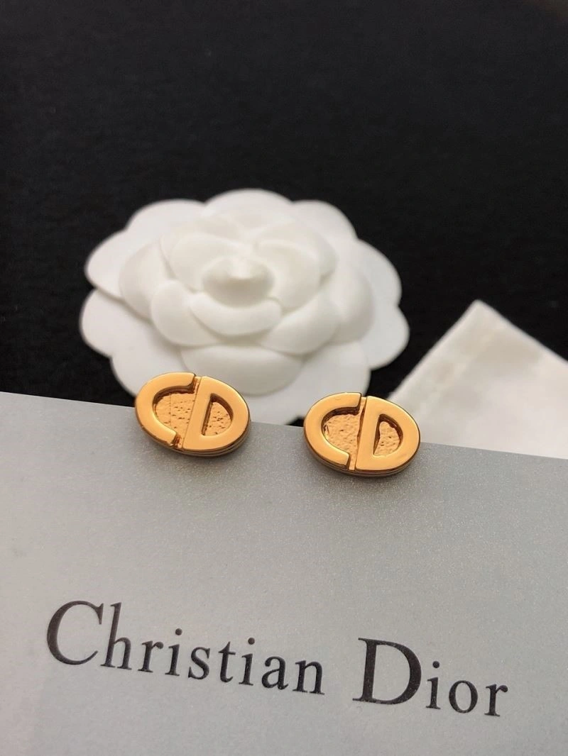 Christian Dior Earrings Effortless 233524