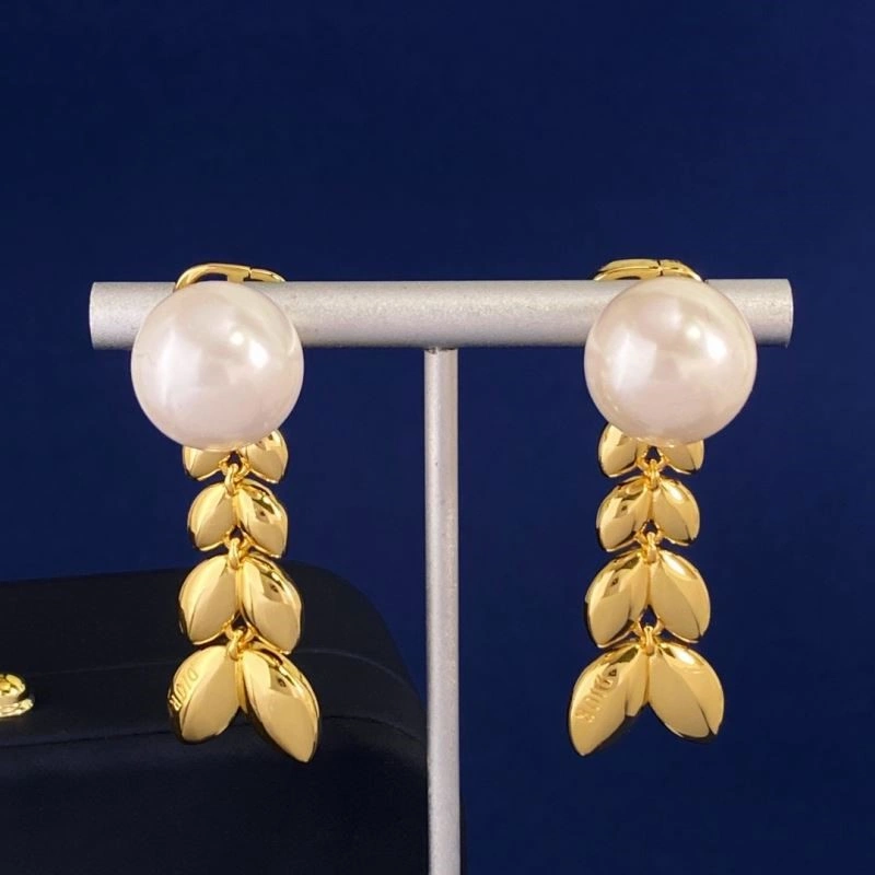 Bright Christian Dior Earrings 233474