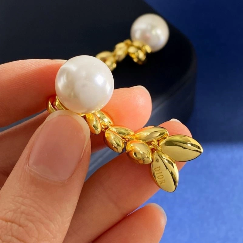 Bright Christian Dior Earrings 233474
