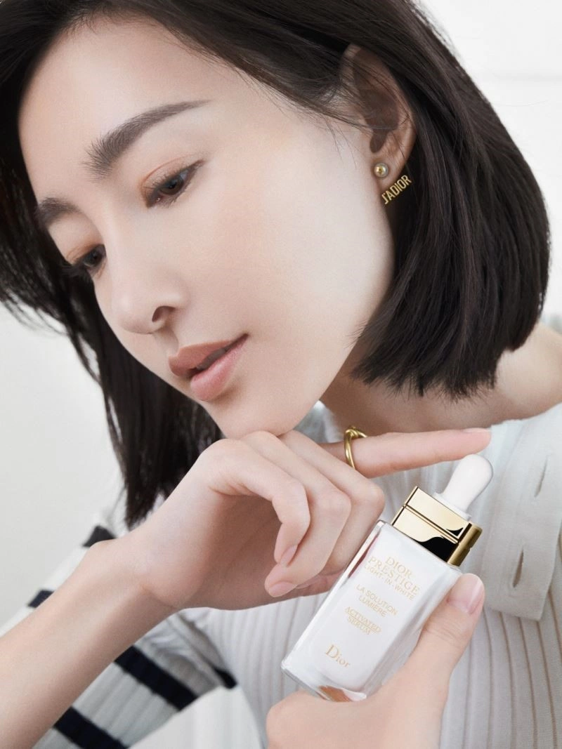 Christian Dior Earrings Sleek 233509